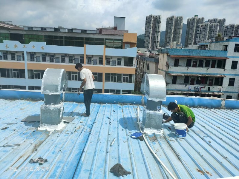 沙洋钢结构屋面涂料维修方法